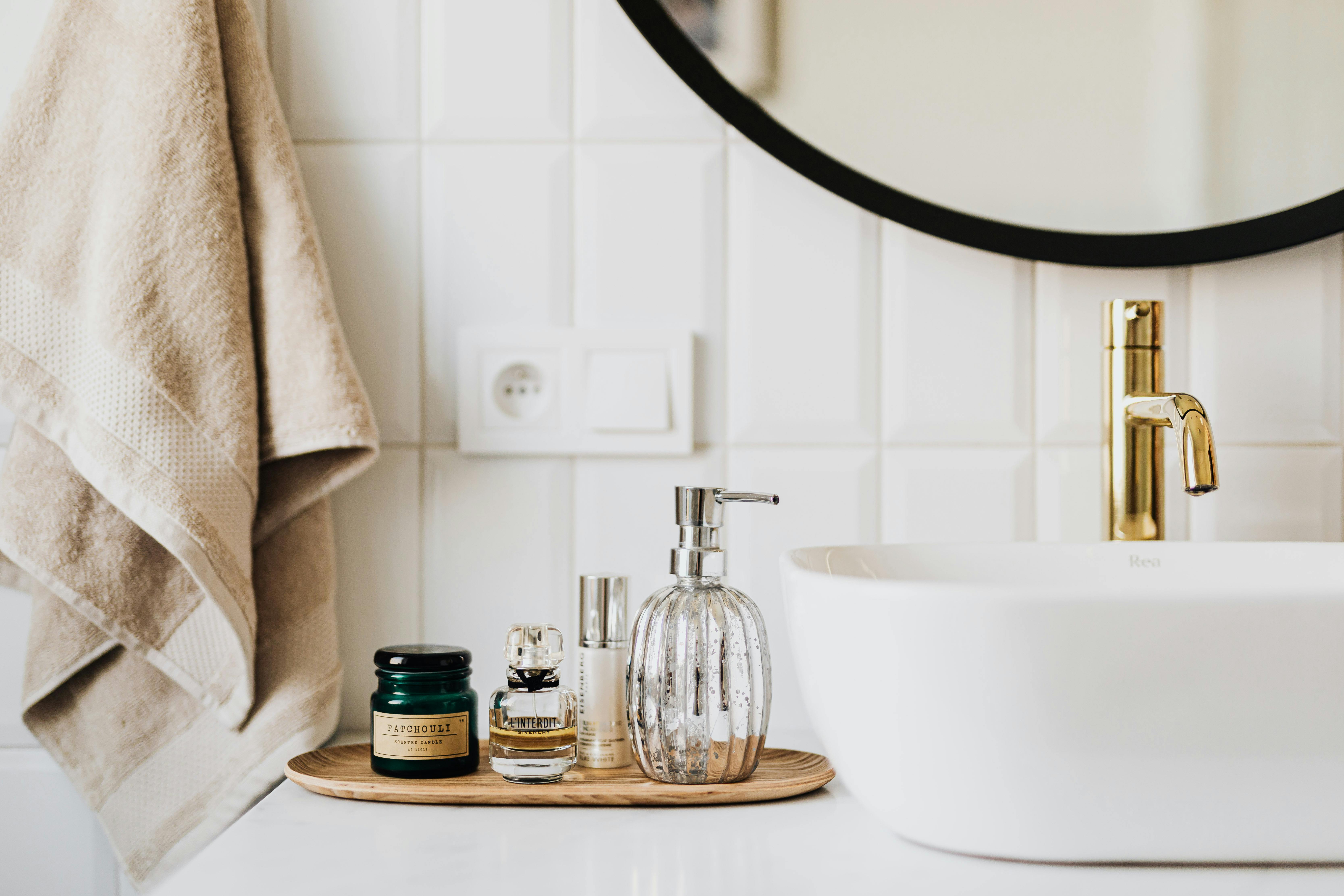 Wall-mounted shelves in small bathroom